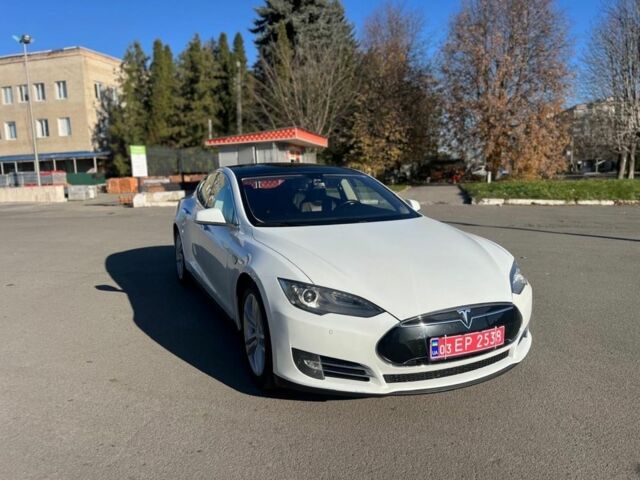 Белый Тесла Модель С, объемом двигателя 0 л и пробегом 168 тыс. км за 12700 $, фото 8 на Automoto.ua