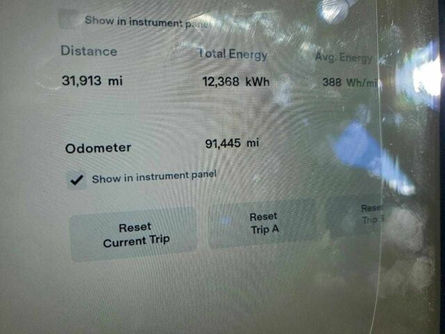 Білий Тесла Модель С, об'ємом двигуна 0 л та пробігом 151 тис. км за 2100 $, фото 8 на Automoto.ua