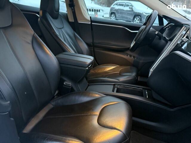 Білий Тесла Модель С, об'ємом двигуна 0 л та пробігом 130 тис. км за 17990 $, фото 23 на Automoto.ua