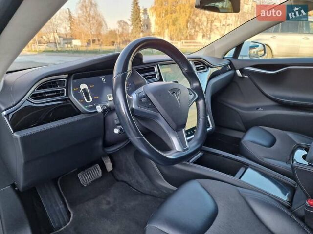 Белый Тесла Модель С, объемом двигателя 0 л и пробегом 119 тыс. км за 23999 $, фото 8 на Automoto.ua