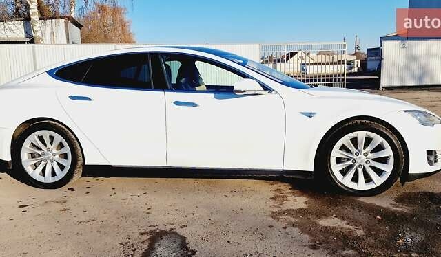 Белый Тесла Модель С, объемом двигателя 0 л и пробегом 119 тыс. км за 23999 $, фото 40 на Automoto.ua