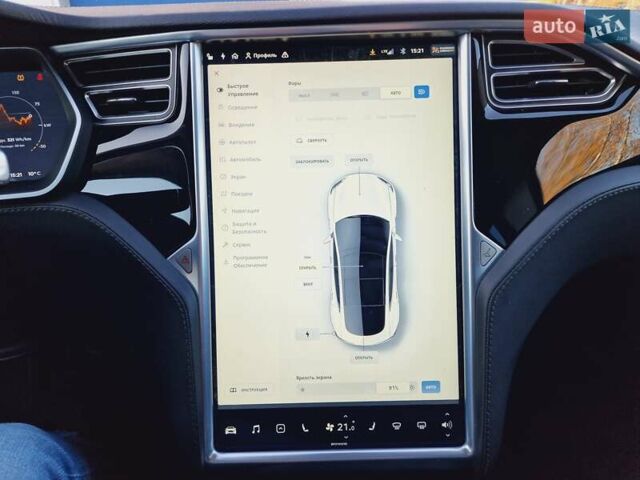 Белый Тесла Модель С, объемом двигателя 0 л и пробегом 119 тыс. км за 23999 $, фото 81 на Automoto.ua