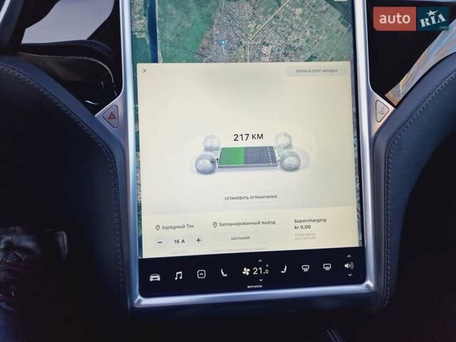 Белый Тесла Модель С, объемом двигателя 0 л и пробегом 119 тыс. км за 23999 $, фото 84 на Automoto.ua