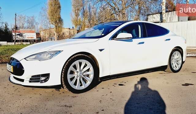 Белый Тесла Модель С, объемом двигателя 0 л и пробегом 119 тыс. км за 23999 $, фото 51 на Automoto.ua