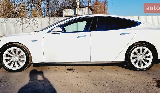 Белый Тесла Модель С, объемом двигателя 0 л и пробегом 119 тыс. км за 23999 $, фото 29 на Automoto.ua