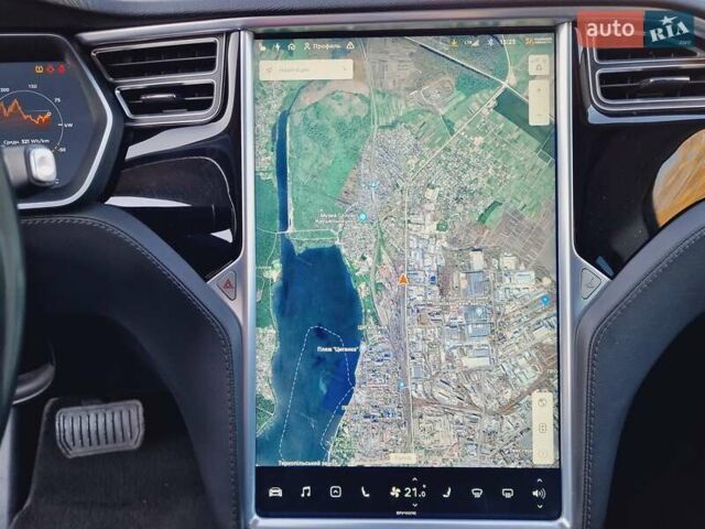 Белый Тесла Модель С, объемом двигателя 0 л и пробегом 119 тыс. км за 23999 $, фото 68 на Automoto.ua