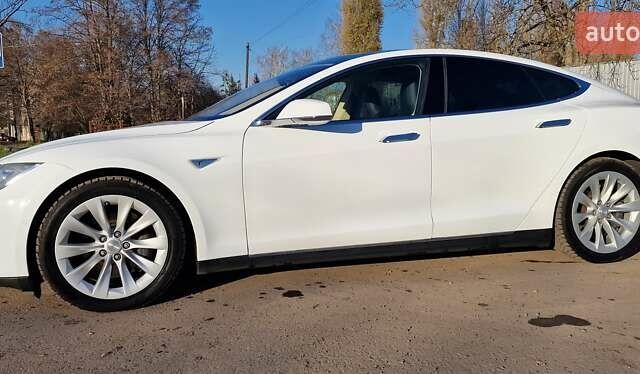 Белый Тесла Модель С, объемом двигателя 0 л и пробегом 119 тыс. км за 23999 $, фото 54 на Automoto.ua