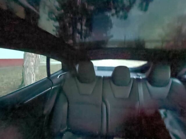 Белый Тесла Модель С, объемом двигателя 0 л и пробегом 111 тыс. км за 13600 $, фото 7 на Automoto.ua