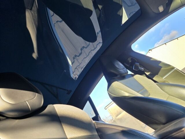 Белый Тесла Модель С, объемом двигателя 0 л и пробегом 445 тыс. км за 339 $, фото 13 на Automoto.ua