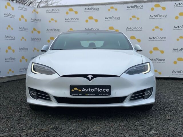 Белый Тесла Модель С, объемом двигателя 0 л и пробегом 245 тыс. км за 17000 $, фото 53 на Automoto.ua