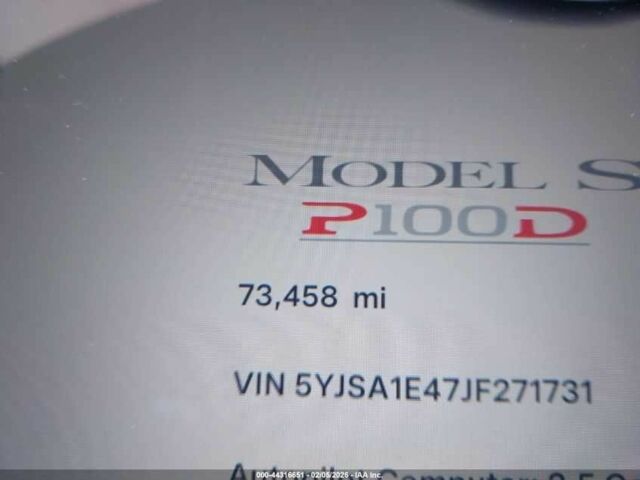 Белый Тесла Модель С, объемом двигателя 0 л и пробегом 118 тыс. км за 4700 $, фото 13 на Automoto.ua