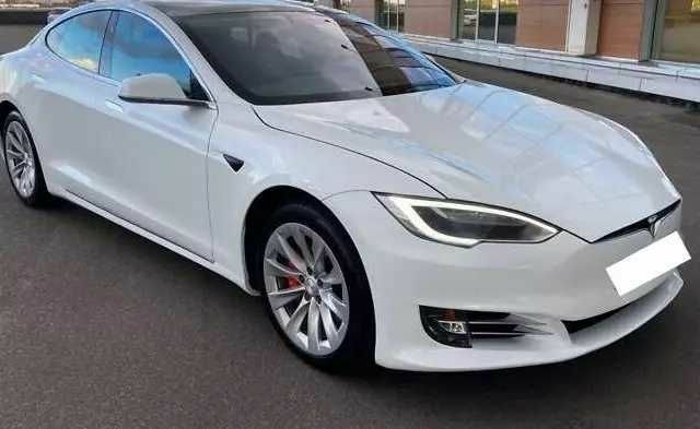 Белый Тесла Модель С, объемом двигателя 0 л и пробегом 109 тыс. км за 11250 $, фото 6 на Automoto.ua