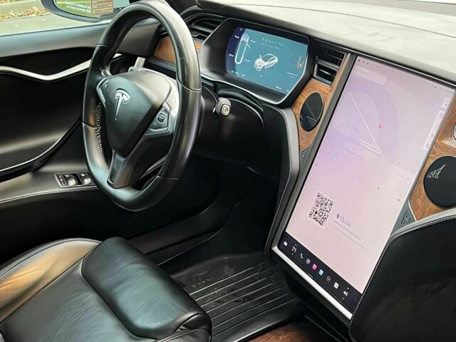 Белый Тесла Модель С, объемом двигателя 0 л и пробегом 45 тыс. км за 13300 $, фото 8 на Automoto.ua