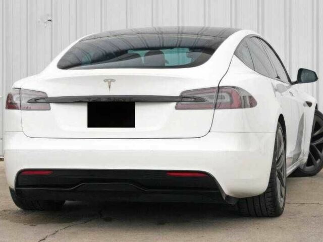 Білий Тесла Модель С, об'ємом двигуна 0 л та пробігом 44 тис. км за 12900 $, фото 4 на Automoto.ua