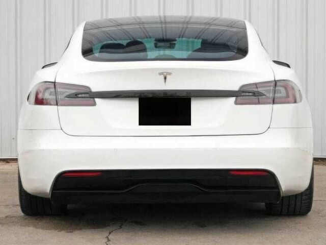 Білий Тесла Модель С, об'ємом двигуна 0 л та пробігом 44 тис. км за 12900 $, фото 5 на Automoto.ua