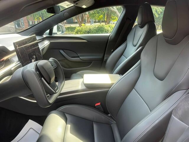 Белый Тесла Модель С, объемом двигателя 0 л и пробегом 23 тыс. км за 18500 $, фото 8 на Automoto.ua