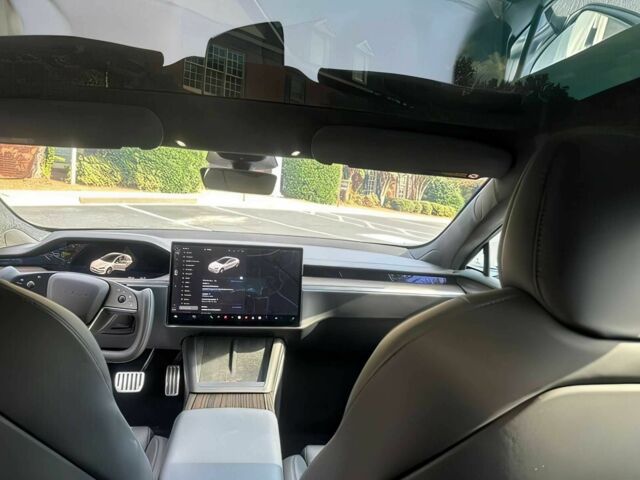 Белый Тесла Модель С, объемом двигателя 0 л и пробегом 23 тыс. км за 18500 $, фото 9 на Automoto.ua