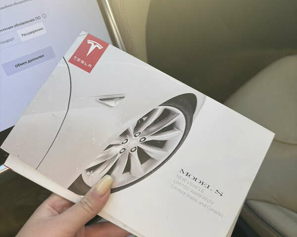 Белый Тесла Модель С, объемом двигателя 0 л и пробегом 178 тыс. км за 15500 $, фото 24 на Automoto.ua