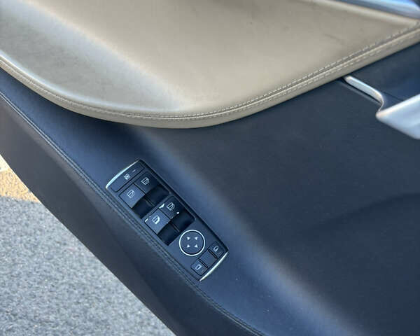 Белый Тесла Модель С, объемом двигателя 0 л и пробегом 178 тыс. км за 15500 $, фото 25 на Automoto.ua