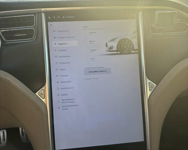 Белый Тесла Модель С, объемом двигателя 0 л и пробегом 178 тыс. км за 15500 $, фото 20 на Automoto.ua