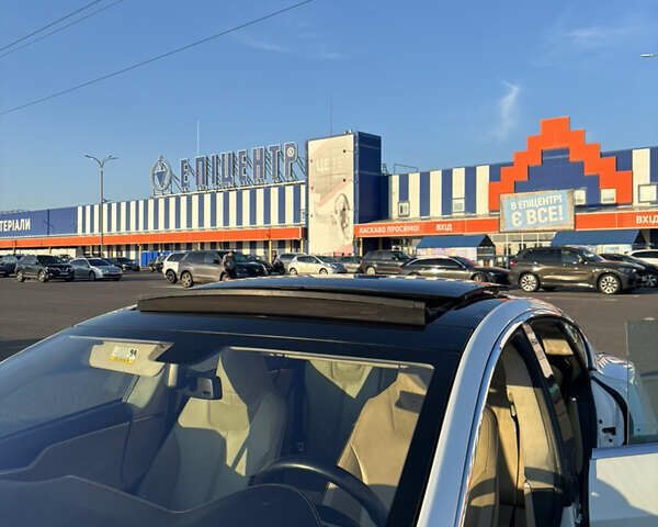 Белый Тесла Модель С, объемом двигателя 0 л и пробегом 178 тыс. км за 15500 $, фото 29 на Automoto.ua