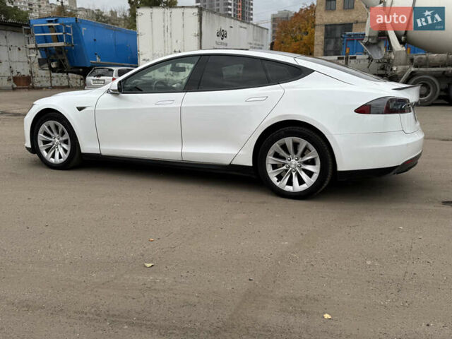 Белый Тесла Модель С, объемом двигателя 0 л и пробегом 179 тыс. км за 12800 $, фото 3 на Automoto.ua