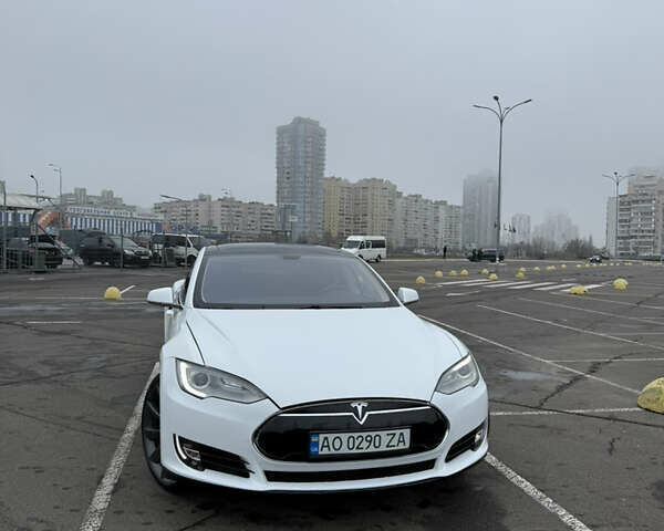 Белый Тесла Модель С, объемом двигателя 0 л и пробегом 118 тыс. км за 12000 $, фото 17 на Automoto.ua