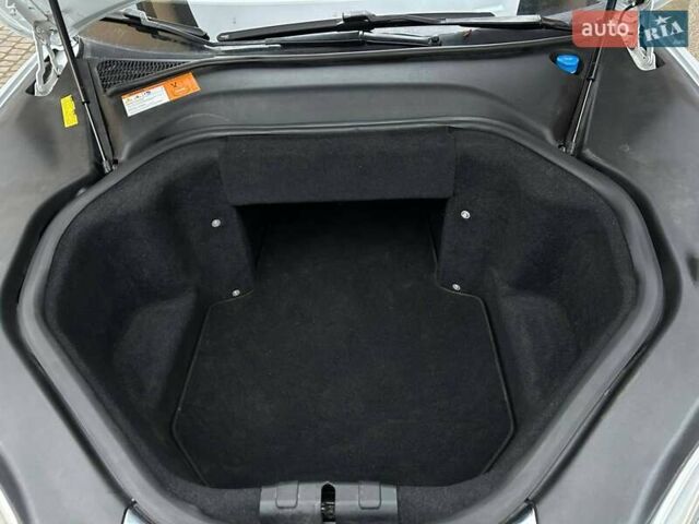 Белый Тесла Модель С, объемом двигателя 0 л и пробегом 213 тыс. км за 13400 $, фото 16 на Automoto.ua