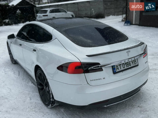 Білий Тесла Модель С, об'ємом двигуна 0 л та пробігом 155 тис. км за 14500 $, фото 3 на Automoto.ua
