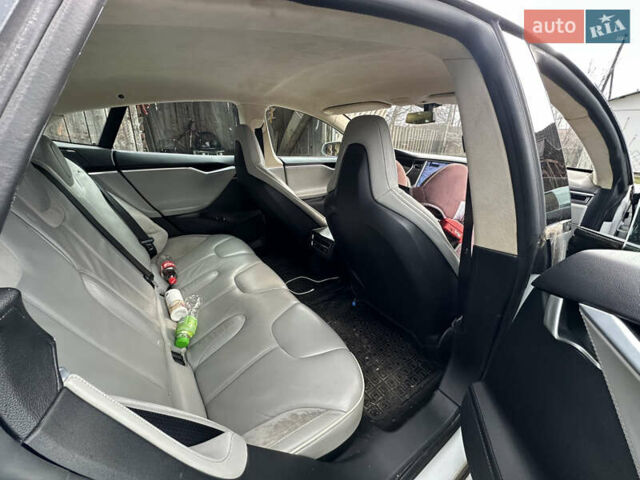 Белый Тесла Модель С, объемом двигателя 0 л и пробегом 149 тыс. км за 12200 $, фото 6 на Automoto.ua