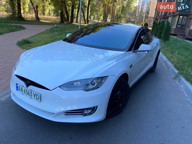 Белый Тесла Модель С, объемом двигателя 0 л и пробегом 278 тыс. км за 11900 $, фото 28 на Automoto.ua