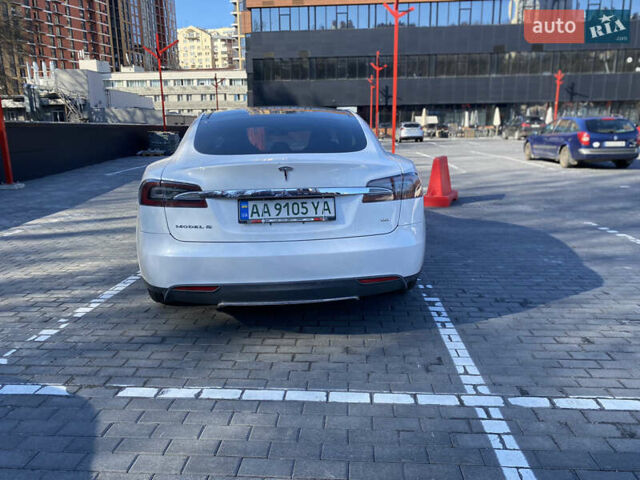 Белый Тесла Модель С, объемом двигателя 0 л и пробегом 187 тыс. км за 14900 $, фото 11 на Automoto.ua