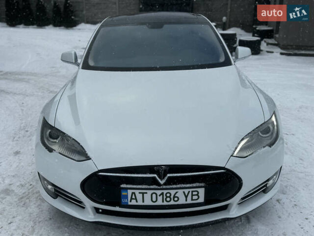Білий Тесла Модель С, об'ємом двигуна 0 л та пробігом 155 тис. км за 14500 $, фото 10 на Automoto.ua