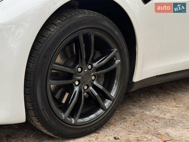 Білий Тесла Модель С, об'ємом двигуна 0 л та пробігом 115 тис. км за 15800 $, фото 6 на Automoto.ua