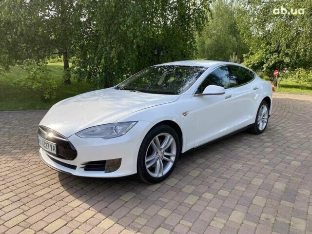 Белый Тесла Модель С, объемом двигателя 0 л и пробегом 230 тыс. км за 18000 $, фото 1 на Automoto.ua