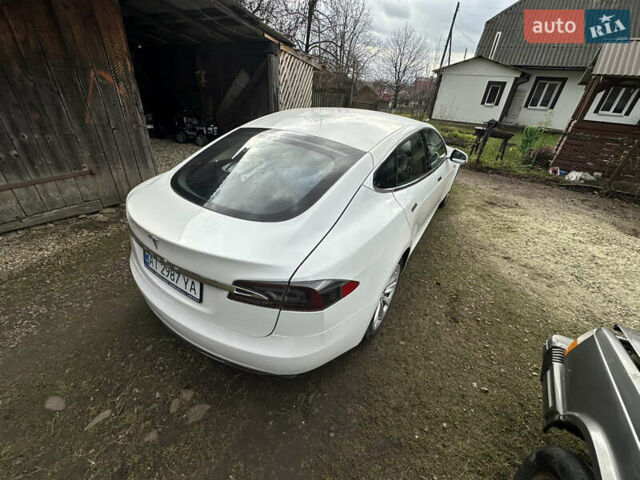 Белый Тесла Модель С, объемом двигателя 0 л и пробегом 149 тыс. км за 12200 $, фото 3 на Automoto.ua