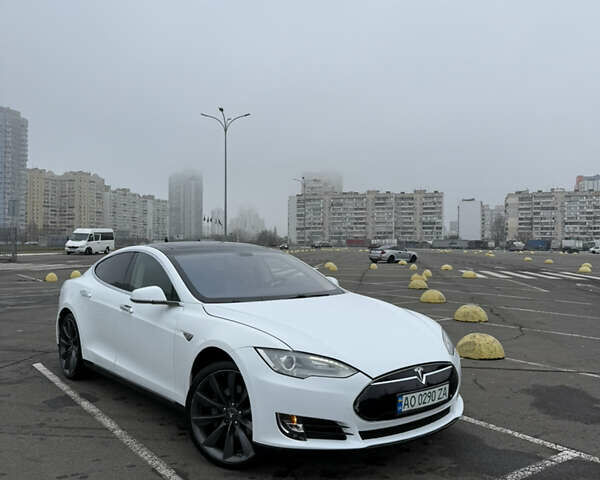 Белый Тесла Модель С, объемом двигателя 0 л и пробегом 118 тыс. км за 12000 $, фото 18 на Automoto.ua
