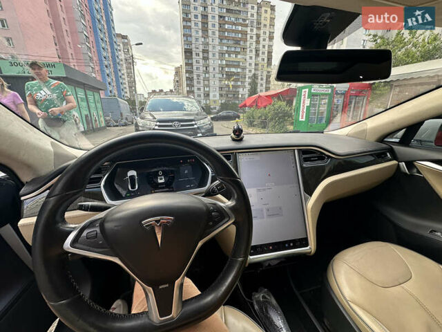 Белый Тесла Модель С, объемом двигателя 0 л и пробегом 223 тыс. км за 15999 $, фото 7 на Automoto.ua