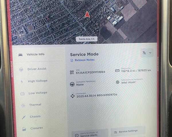 Білий Тесла Модель С, об'ємом двигуна 0 л та пробігом 201 тис. км за 14700 $, фото 13 на Automoto.ua