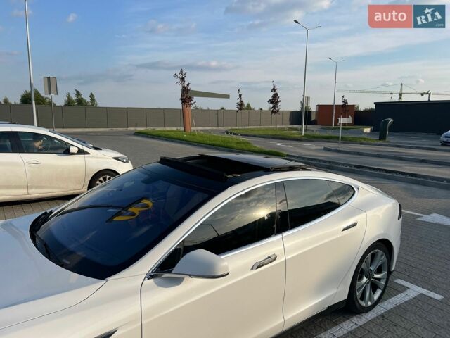 Белый Тесла Модель С, объемом двигателя 0 л и пробегом 166 тыс. км за 16000 $, фото 9 на Automoto.ua