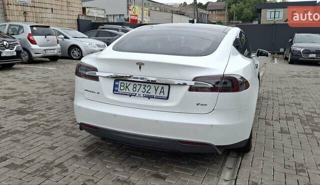 Белый Тесла Модель С, объемом двигателя 0 л и пробегом 159 тыс. км за 14950 $, фото 9 на Automoto.ua