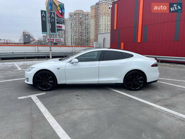 Белый Тесла Модель С, объемом двигателя 0 л и пробегом 165 тыс. км за 13200 $, фото 7 на Automoto.ua