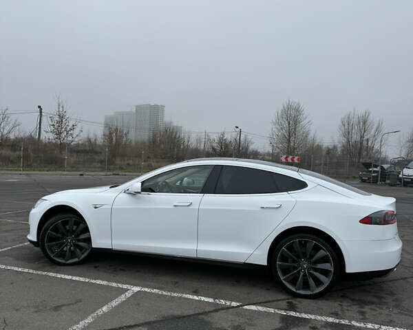 Белый Тесла Модель С, объемом двигателя 0 л и пробегом 118 тыс. км за 11500 $, фото 20 на Automoto.ua