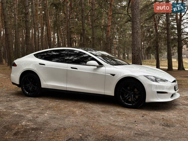 Білий Тесла Модель С, об'ємом двигуна 0 л та пробігом 115 тис. км за 15800 $, фото 3 на Automoto.ua