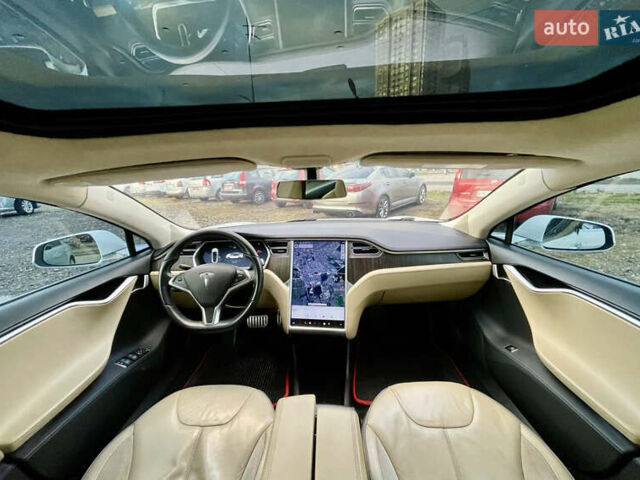 Белый Тесла Модель С, объемом двигателя 0 л и пробегом 210 тыс. км за 13100 $, фото 29 на Automoto.ua