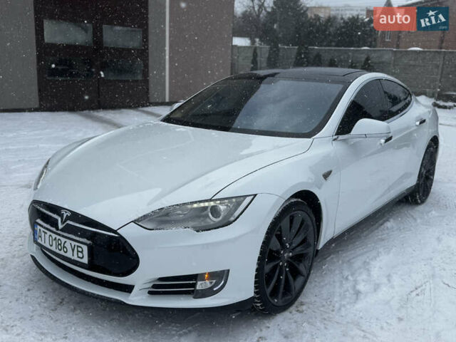 Білий Тесла Модель С, об'ємом двигуна 0 л та пробігом 155 тис. км за 14500 $, фото 11 на Automoto.ua