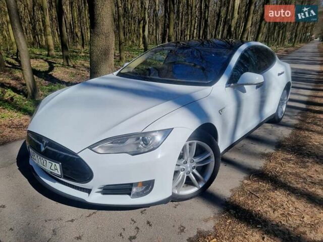 Белый Тесла Модель С, объемом двигателя 0 л и пробегом 190 тыс. км за 13200 $, фото 5 на Automoto.ua