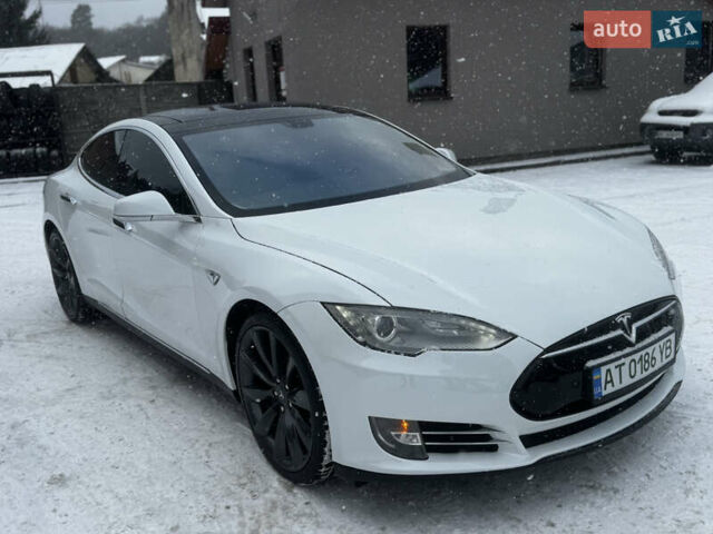 Білий Тесла Модель С, об'ємом двигуна 0 л та пробігом 155 тис. км за 14500 $, фото 7 на Automoto.ua