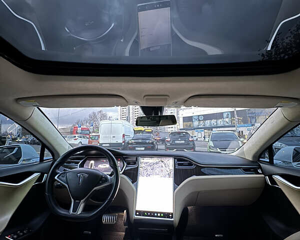 Білий Тесла Модель С, об'ємом двигуна 0 л та пробігом 147 тис. км за 15300 $, фото 11 на Automoto.ua