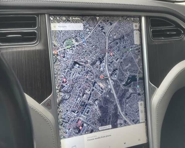 Білий Тесла Модель С, об'ємом двигуна 0 л та пробігом 150 тис. км за 11500 $, фото 3 на Automoto.ua